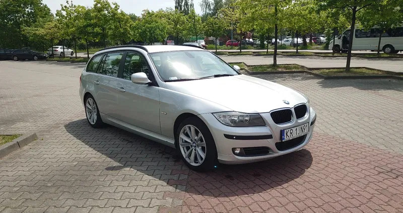 samochody osobowe BMW Seria 3 cena 24500 przebieg: 236000, rok produkcji 2010 z Kraków